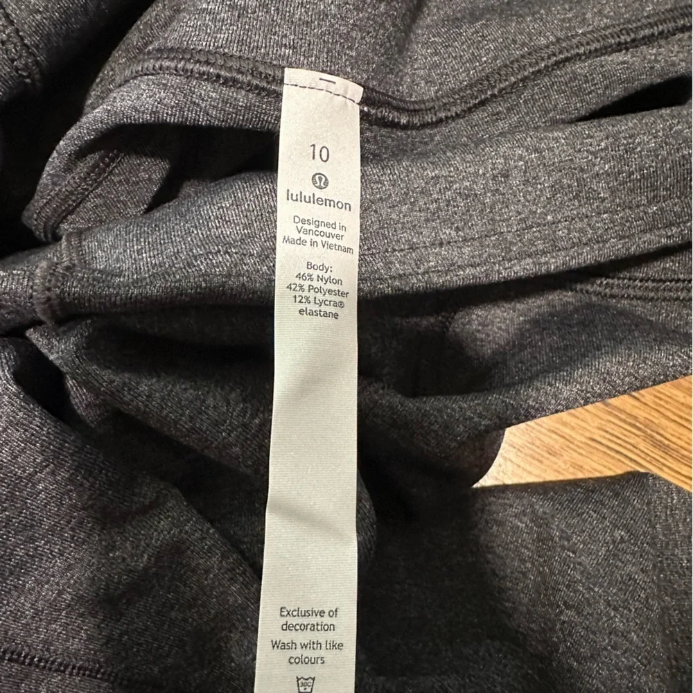 Lululemon Athletica Charcoal wide legs  Pants size 10 relaxed